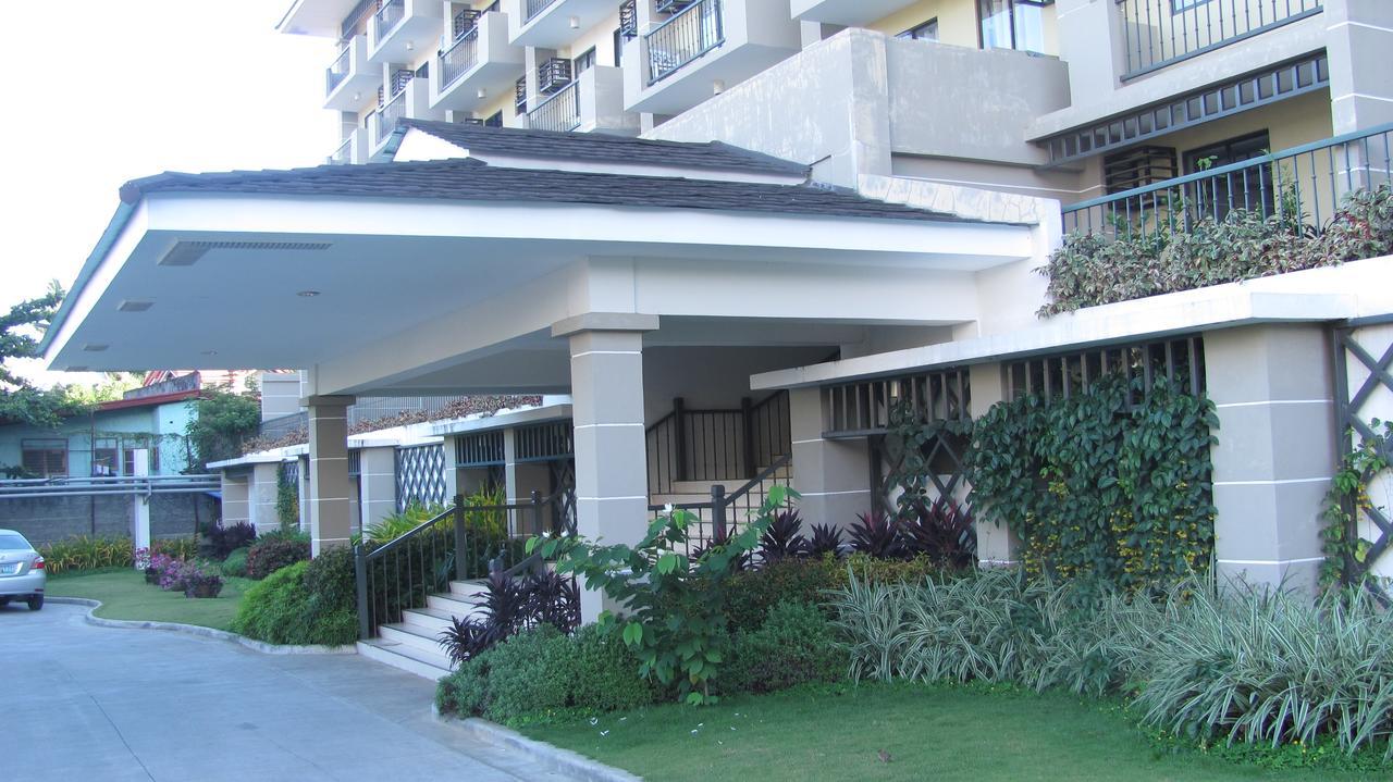 Two - 2Br Condo In The Heart Of Davao City Exterior foto